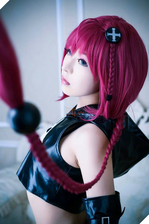 Lạnh lẽo nhưng dịu dàng cùng cosplay Kurosaki Mea xuất sắc của bộ To Love Ru Darkness 10