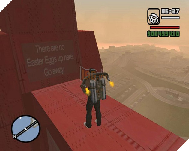 "Không có chi tiết ẩn nào trên này đâu, đi đi."