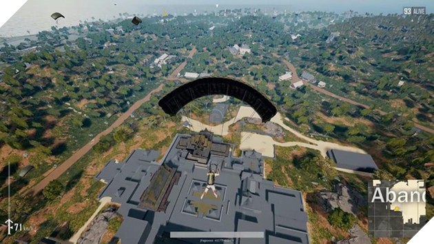 
Xám và đen là hai màu chủ đạo ở các công trình chưa hoàn thiện
