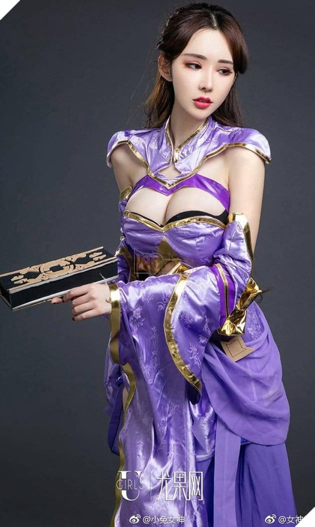 Lại bỏng mắt với cosplay nữ tướng Luna trong Vương Giả Vinh Diệu