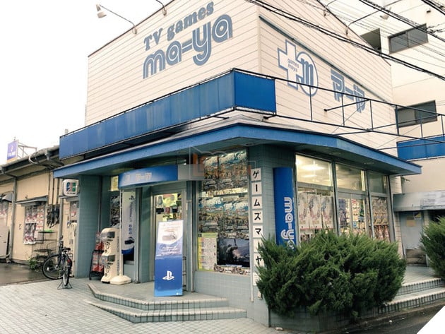 Ngay cả đến cửa hàng game lâu đời nhất Nhật Bản cũng đã phải đóng cửa, phải chăng thời đại của đĩa game sắp kết thúc?