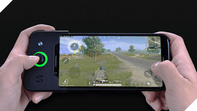 Cận cảnh Xiaomi Black Shark lúc chiến game PUBG Mobile: Mượt mà nhịp nhàng, thêm cần 'như hack'