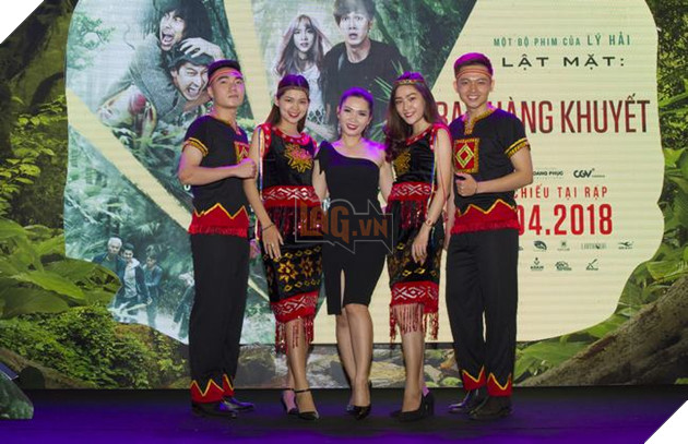 Gia đình Lý Hải - Minh Hà cùng dàn sao Việt Lật Mặt người hâm mộ lần thứ ba 44