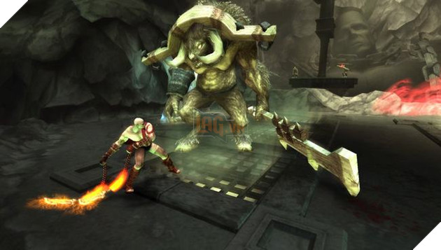 Kratos chiến đấu thoát khỏi Tartarus