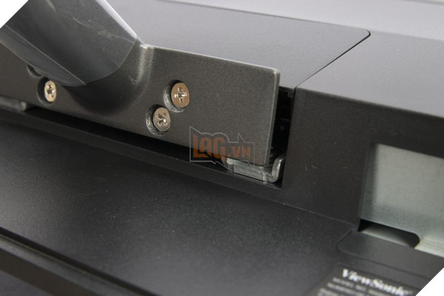 Mở hộp và đánh giá sơ bộ màn hình bé bự ViewSonic VX3211: Xứng đáng với giá tiền 18