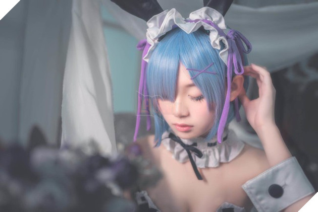 Lại bỏng mắt với cosplay nàng hầu Rem cực gợi cảm trong Re:Zero
