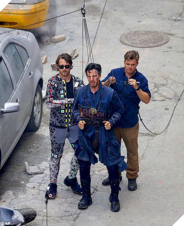 
Hóa ra sau những màn phô diễn phép thuật đỉnh cao Doctor Strange cần phải chuẩn bị kĩ càng thế đó.
