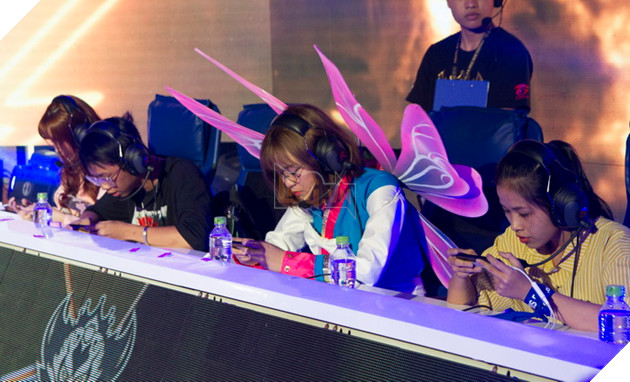 LQM: Những khoảnh khắc đáng nhớ nhất trong giải đấu ĐTDV Mùa Xuân 2018 17