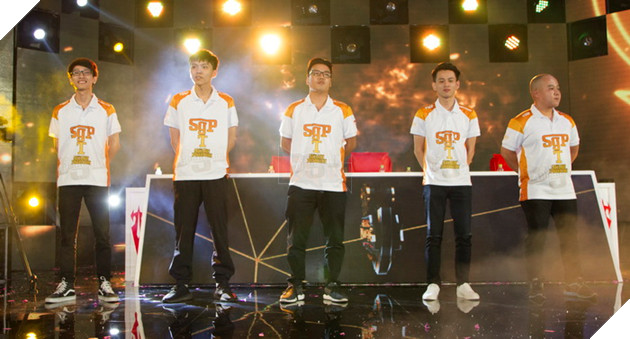 LQM: Những khoảnh khắc đáng nhớ nhất trong giải đấu ĐTDV Mùa Xuân 2018 29