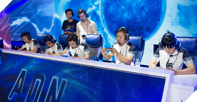 LQM: Những khoảnh khắc đáng nhớ nhất trong giải đấu ĐTDV Mùa Xuân 2018 34