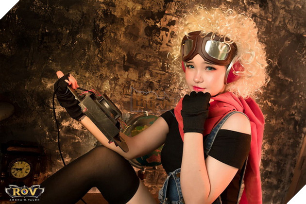 Liên Quân Mobile: Cùng ngắm nhìn bộ ảnh cosplay bé Roxi tuổi teen cực xinh 3