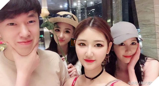 LMHT: Vừa kiếm tiền tỷ vừa có người yêu xinh như mộng, các tuyển thủ RNG đang là thần tượng của giới trẻ Trung Quốc