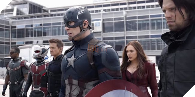 Sau Civil War, Hawkeye và Ant-Man đều bị tạm giam tại nhà