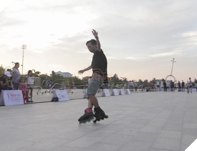 Những gương mặt xuất sắc nhất trong giải vô địch patin nghệ thuật miền Tây mở rộng 2018 18