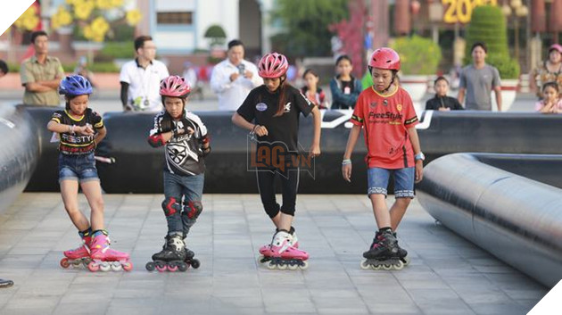 Những gương mặt xuất sắc nhất trong giải vô địch patin nghệ thuật miền Tây mở rộng 2018 3