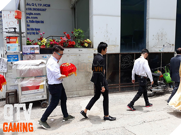 Cận cảnh đám cưới đẹp như mơ của Quả Tạ Vàng cùng với cô dâu Raina xinh đẹp