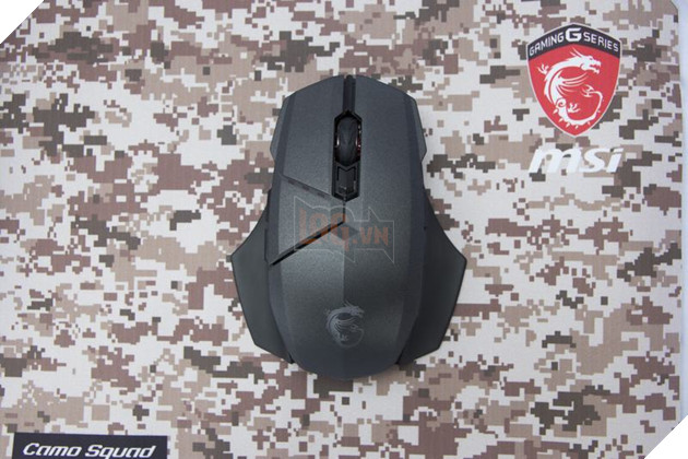 Trên tay nhanh chuột chơi game không dây MSI Clutch GM70 22