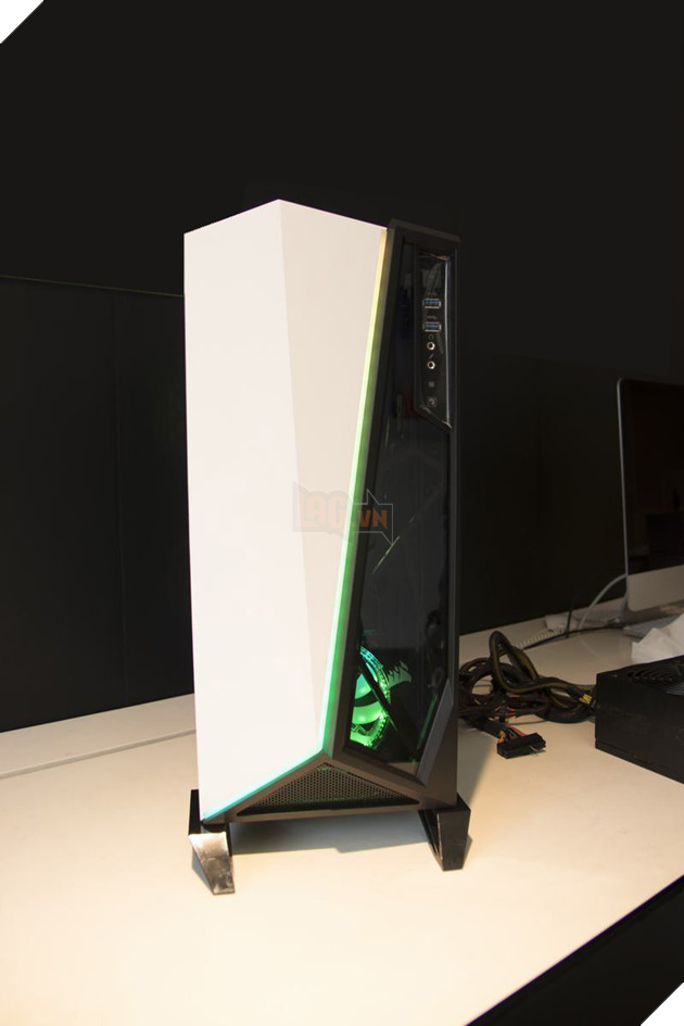 Trên tay nhanh Corsair Carbide Spec Omega phiên bản RGB - Đã tốt nay còn tốt hơn 19