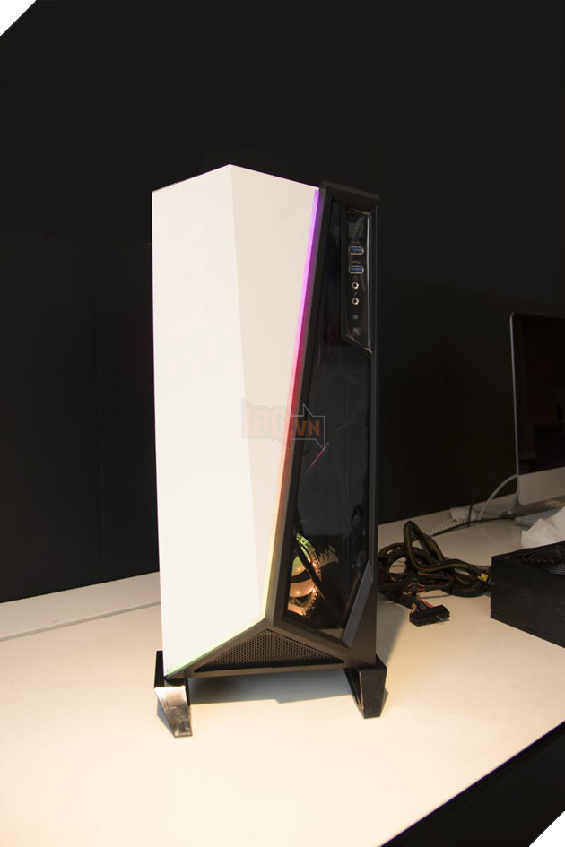 Trên tay nhanh Corsair Carbide Spec Omega phiên bản RGB - Đã tốt nay còn tốt hơn 20