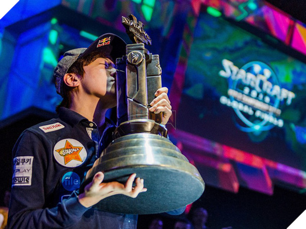 
Lee ‘Life’ Seung Hyun đã tự tàn phá sự nghiệp của mình
