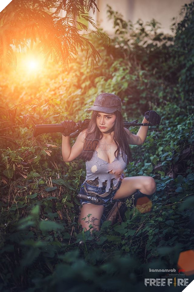 Nóng mắt với cosplay Free Fire đến từ người đẹp Thái Tangmay Phornphimol