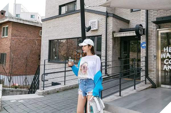 Cùng ngắm vẻ đẹp của Son Yoon Joo - Nữ streamer sexy nhất Hàn Quốc