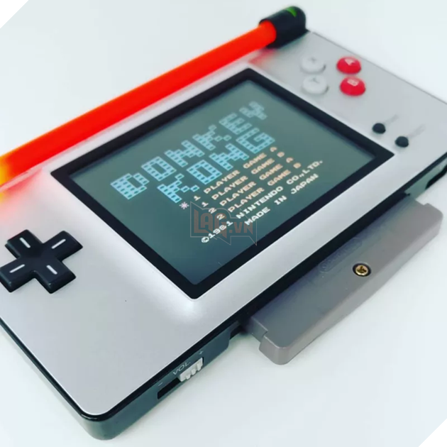 Dùng đồ cũ sắp bị đem bán làm phế liệu, modder chế ra những chiếc máy chơi game ai nhìn cũng mê tít - Ảnh 2. Dùng đồ cũ sắp bị đem bán làm phế liệu, modder chế ra những chiếc máy chơi game ai nhìn cũng mê tít - Ảnh 2.