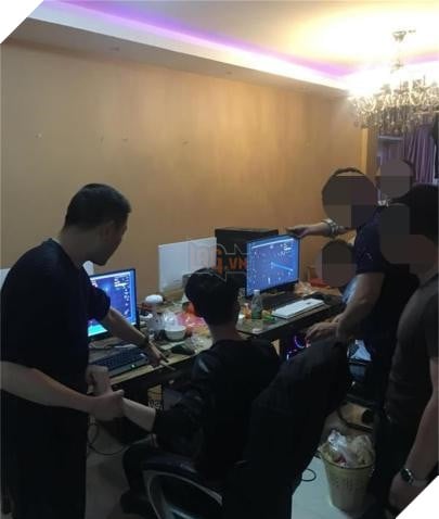 
Cảnh sát Trung Quốc bắt giữ đường dây bán plug-in có quy mô lớn nhất từ trước đến nay
