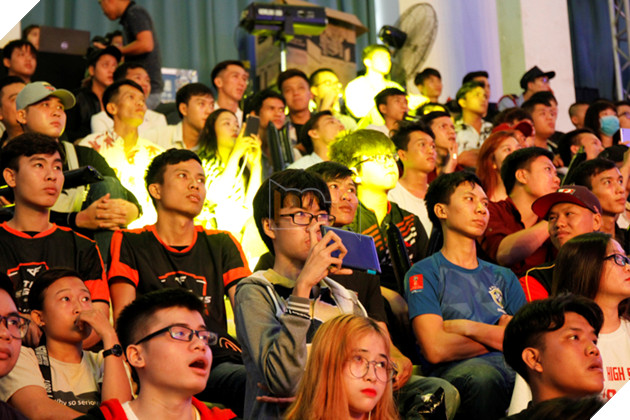 Cận cảnh giải đấu CFMI 2018 - Những cung bậc cảm xúc thăng hoa cùng đội tuyển Việt Nam 13