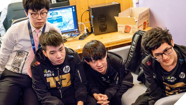 RNG đã đầu tư rất nhiều vào HLV, chính vì vậy họ mới có thể vô địch