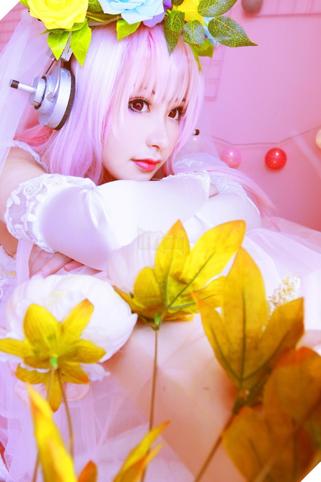 Cùng ngắm cosplay Sonico tuyệt đẹp trong trang phục nàng dâu
