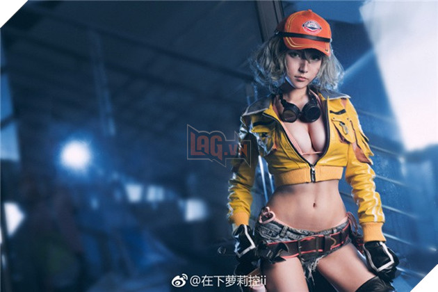 Cosplay Cindy Aurum cực nóng bỏng trong Final Fantasy XV