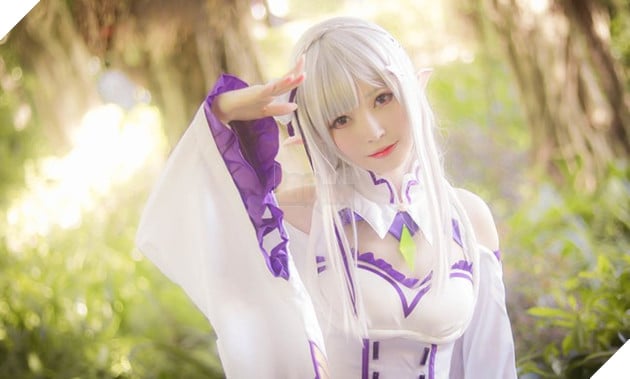 Cùng ngắm cosplay nàng công chúa tóc trắng Emilia cực dễ thương trong Re:Zero