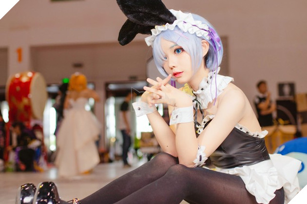 Nóng mắt với cosplay nàng Rem đẹp đến ngất ngây trong Re:Zero