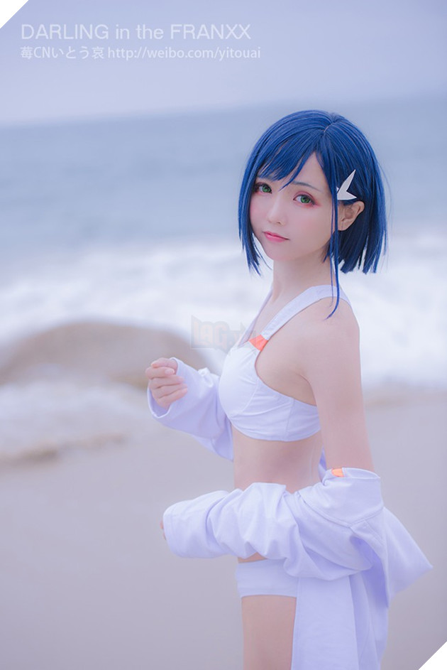 Ngắm cosplay DARLING in the FRANXX cực lạ mắt