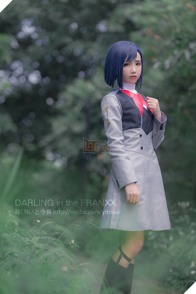 Ngắm cosplay DARLING in the FRANXX cực lạ mắt