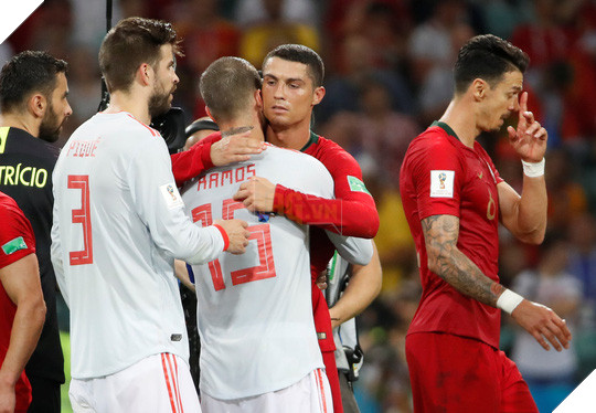 Giải mã sự bùng nổ của Ronaldo trước Tây Ban Nha - Ảnh 5.