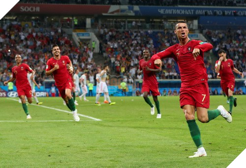 Giải mã sự bùng nổ của Ronaldo trước Tây Ban Nha - Ảnh 4.