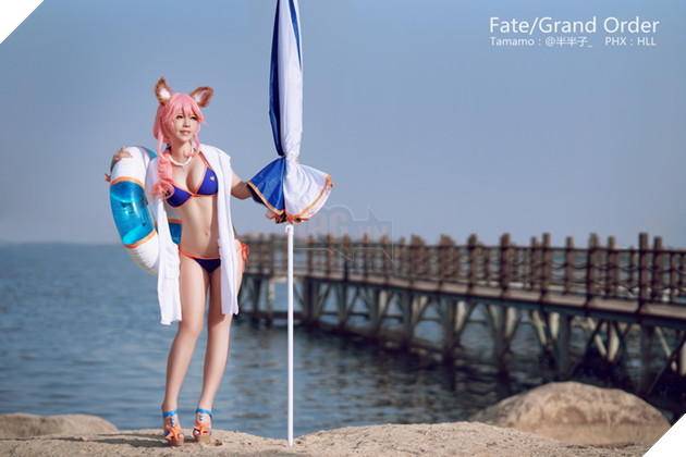 Ngộp thở với bộ ảnh cosplay Tamamo No Mae bikini rực lửa trong Fate/Grand Order 6