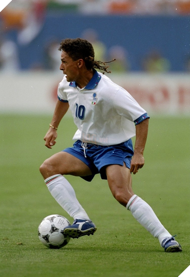 14 quả đầu đáng xấu hổ nhất mà các cầu thủ đã xuất hiện trong lịch sử World Cup 2