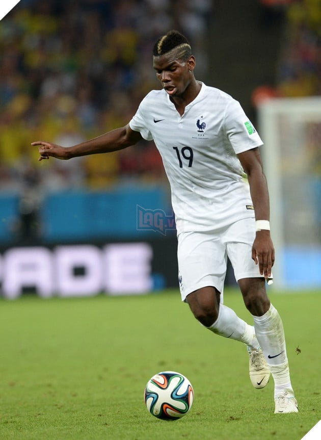 14 quả đầu đáng xấu hổ nhất mà các cầu thủ đã xuất hiện trong lịch sử World Cup 7