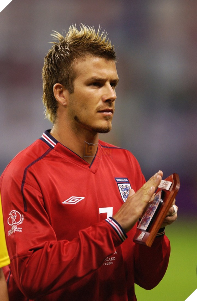 14 quả đầu đáng xấu hổ nhất mà các cầu thủ đã xuất hiện trong lịch sử World Cup 13