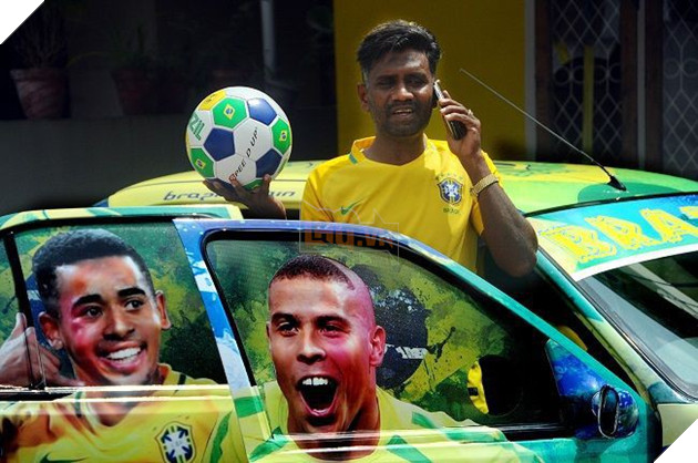 Người đàn ông sơn cả nhà cả xe thành màu vàng chuối với ước mơ đội tuyển Brazil sẽ vô địch World Cup 2018 - Ảnh 1.