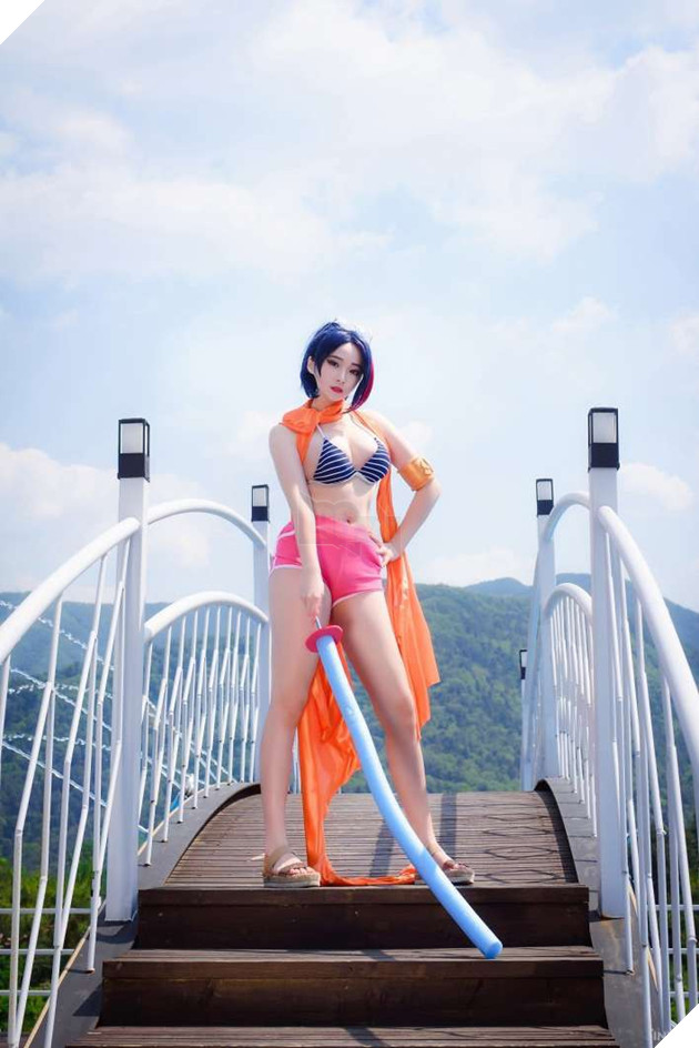 Bỏng mắt với Fiora Tiệc Bể Bơi, cosplay bởi cô nàng đến từ xứ sở Kim Chi