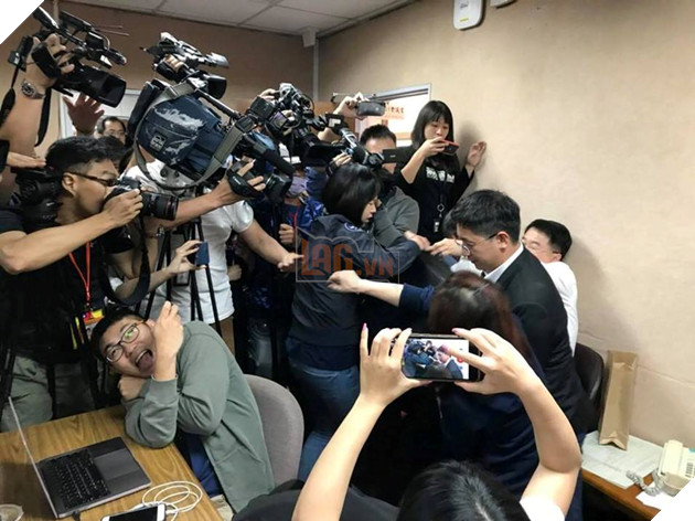 Tổng hợp những hình ảnh siêu bựa của các nhiếp ảnh gia không có tí lương tâm nghề nghiệp gì cả 28