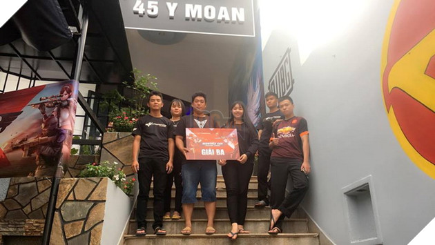 Chùm ảnh ấn tượng của các team đoạt giải tại CFL Monthly Cup tại 8 tỉnh thành 2