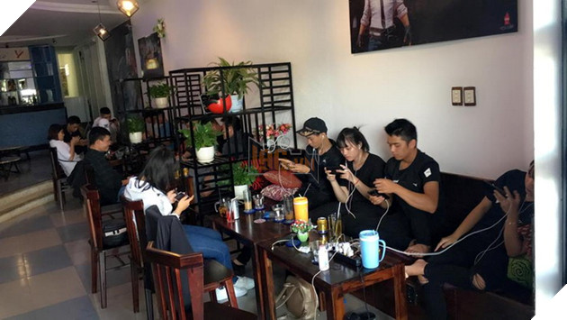 Chùm ảnh ấn tượng của các team đoạt giải tại CFL Monthly Cup tại 8 tỉnh thành