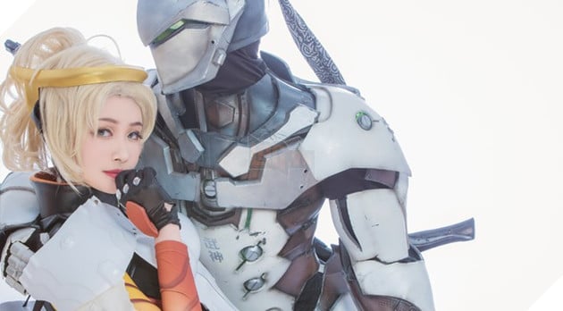 Lạ mắt với cosplay "tình cảm" giữa Genji và Mercy trong Overwatch
