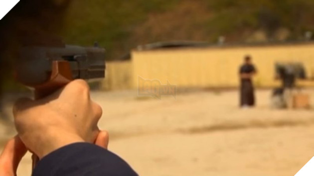 Đây đúng là Deadpool ngoài đời thật, chém viên đạn bay 200km/h làm đôi 5