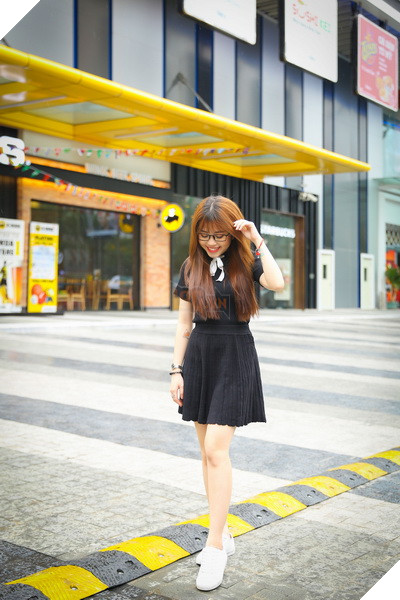 Ngỡ ngàng trước làn da trắng nuột nà của 2 nàng hot girl nhà CFL 3